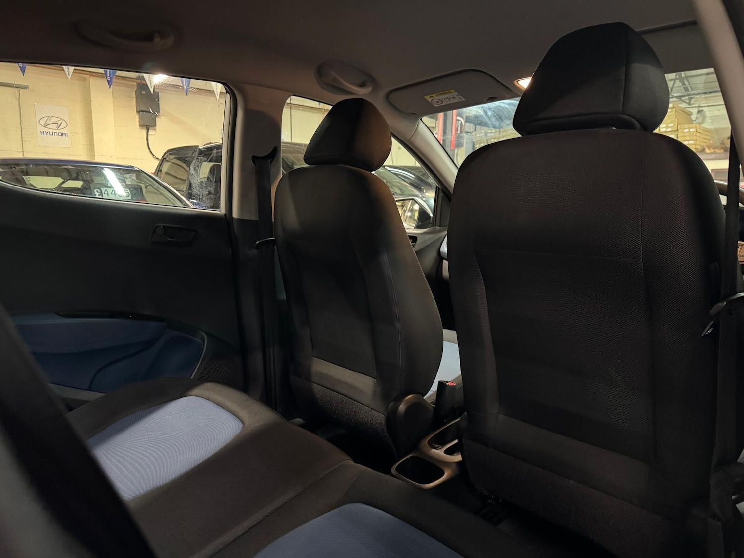 Used Hyundai i10 2014 for sale - 77290577: Photo 24