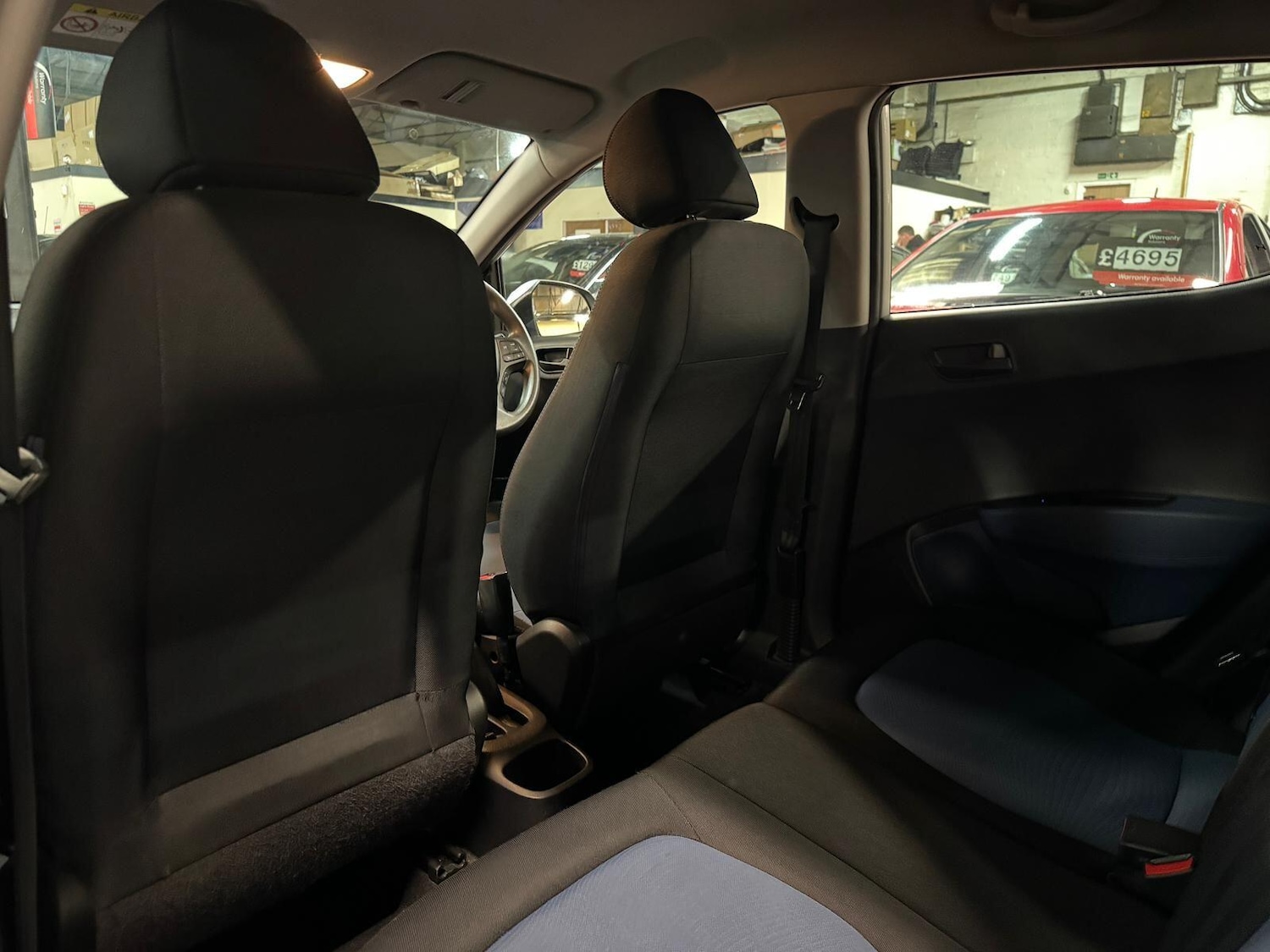 Used Hyundai i10 2014 for sale - 77290577: Photo 27