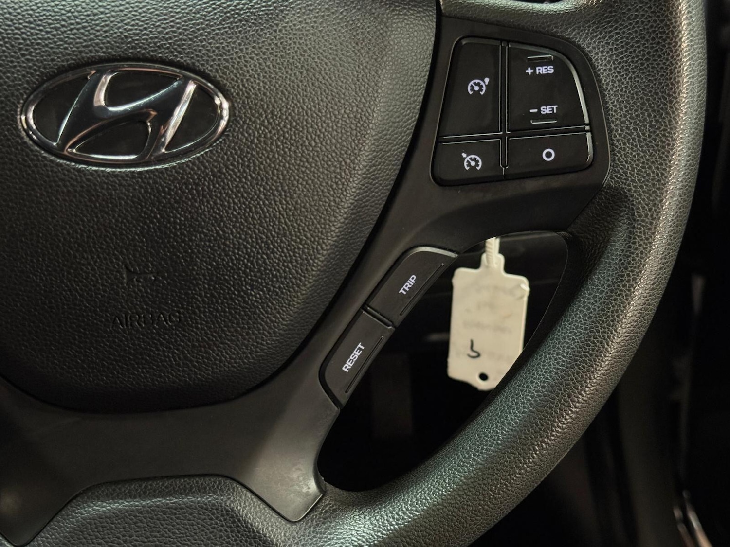 Used Hyundai i10 2014 for sale - 77290577: Photo 34