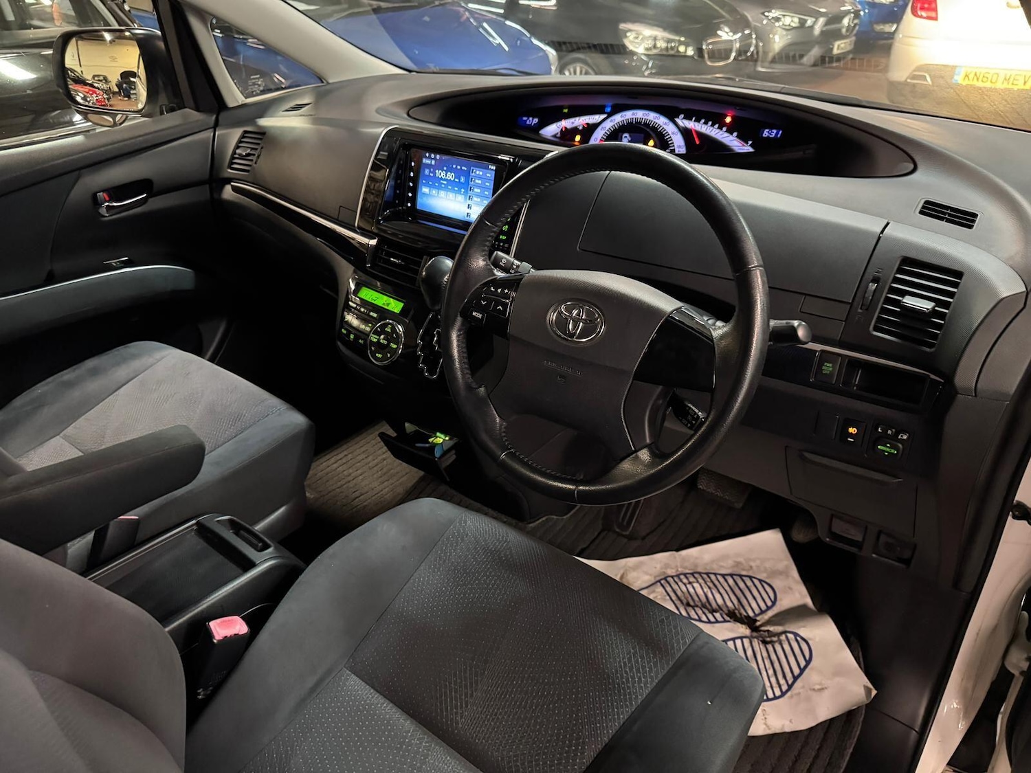 Used Toyota Estima for sale - 77696645: Photo 18