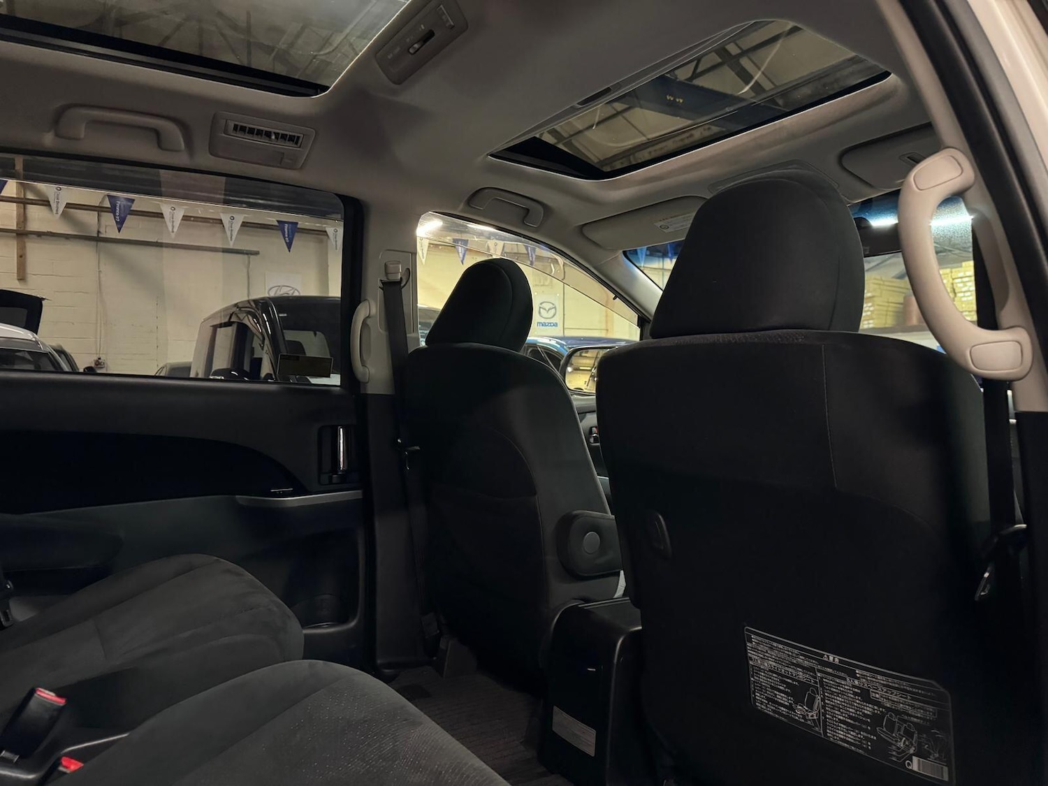 Used Toyota Estima for sale - 77696645: Photo 25