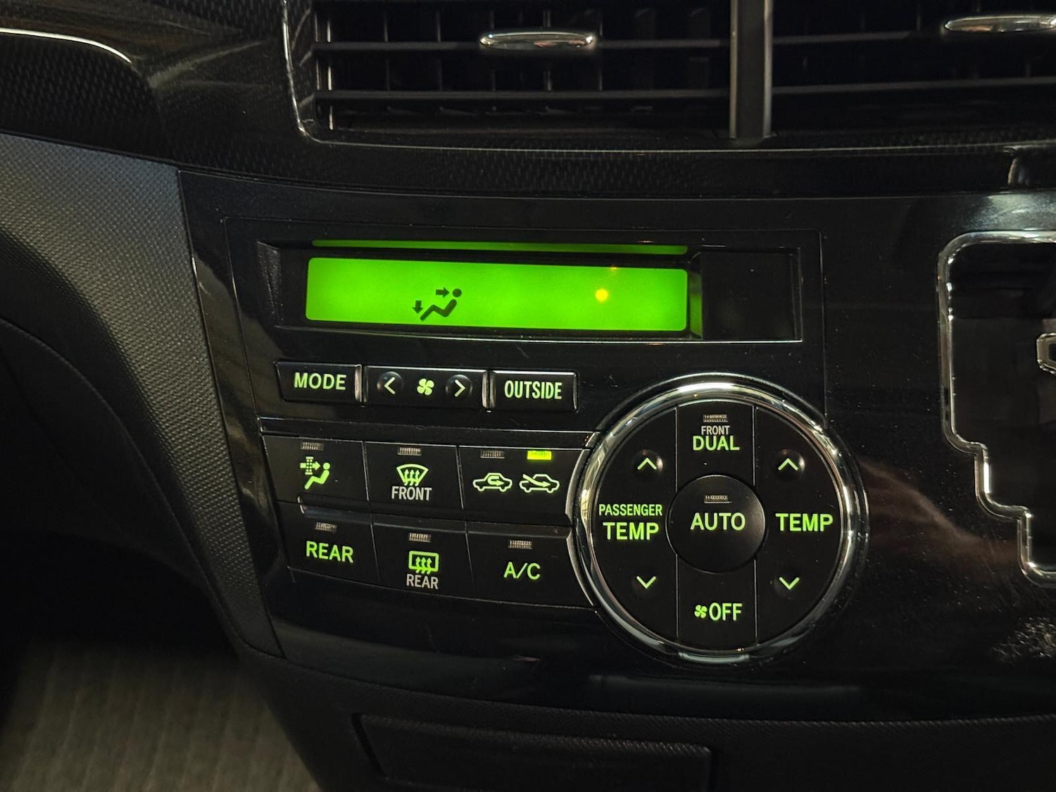 Used Toyota Estima for sale - 77696645: Photo 45