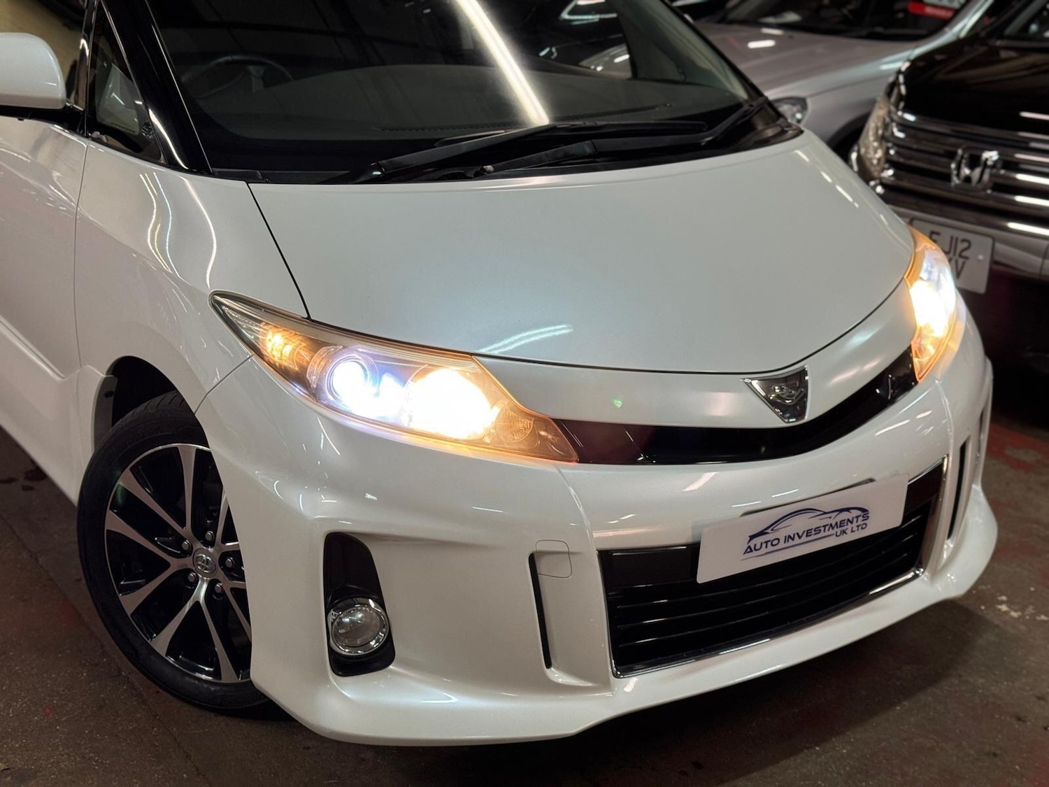 Used Toyota Estima for sale - 77696645: Photo 9