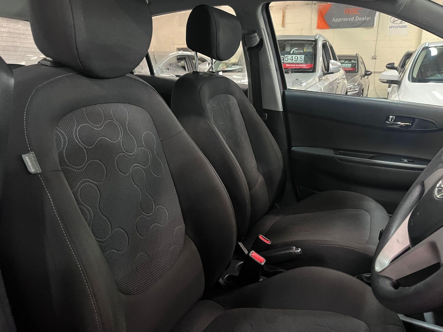 Used Hyundai i20 2011 for sale - 76360420: Photo 13