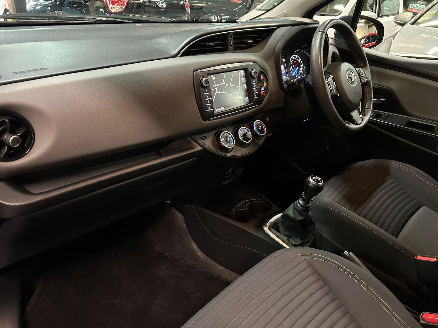 Used Toyota Yaris 2018 for sale - 76965641: Photo 14