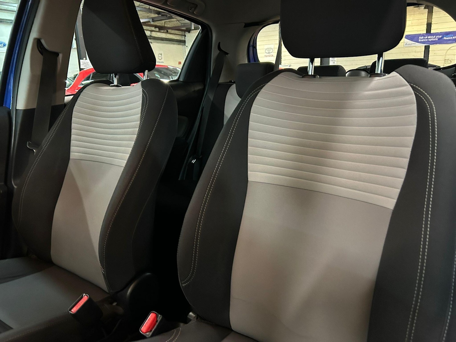 Used Toyota Yaris 2018 for sale - 76965641: Photo 15