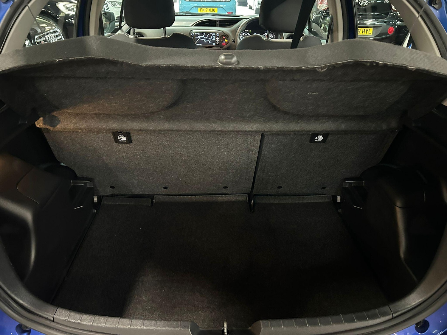 Used Toyota Yaris 2018 for sale - 76965641: Photo 9