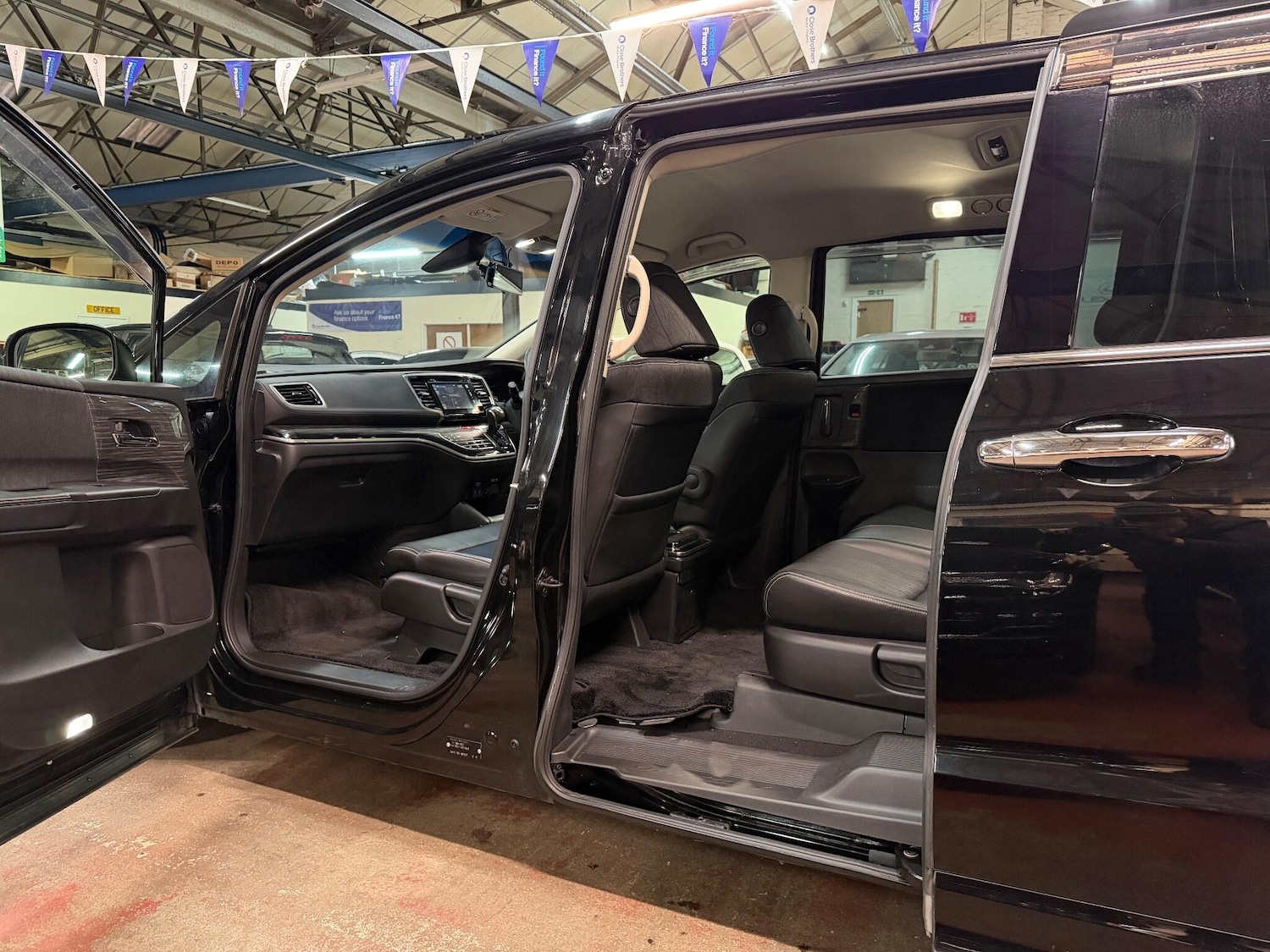 Used Honda Odyssey for sale - 76964532: Photo 18