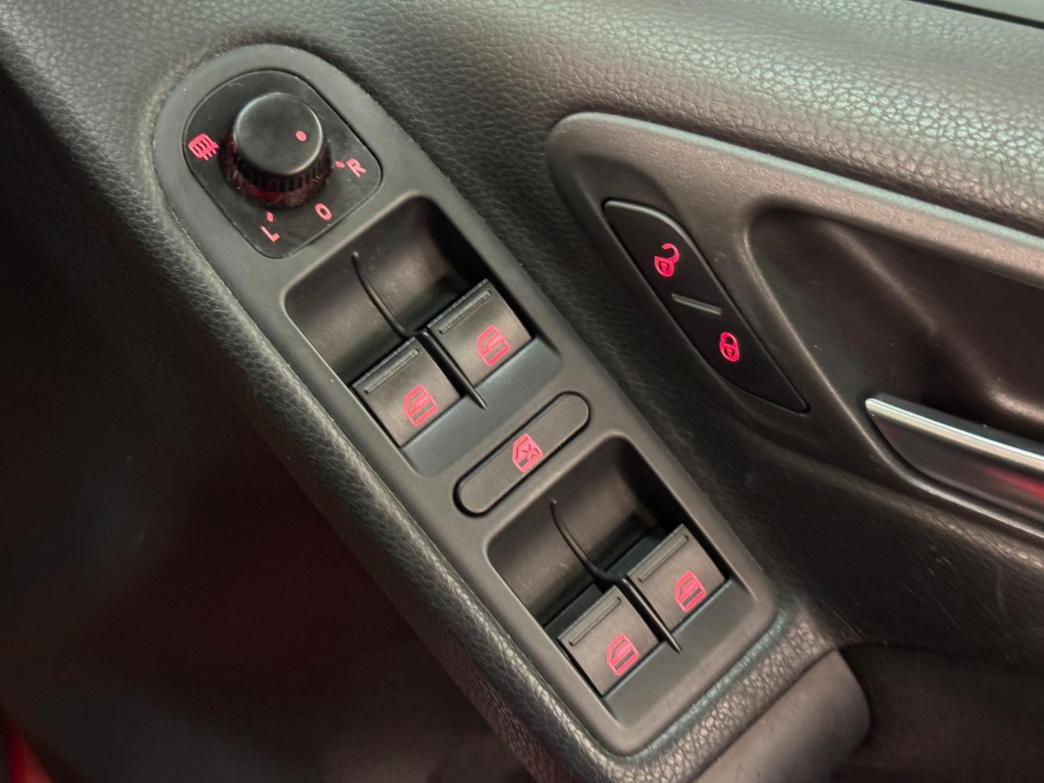 Used Volkswagen Golf 2011 for sale - 76572549: Photo 39