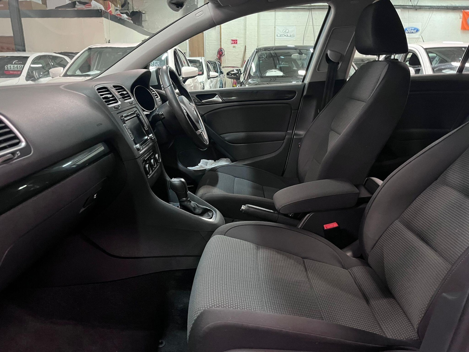 Used Volkswagen Golf 2011 for sale - 76613165: Photo 17