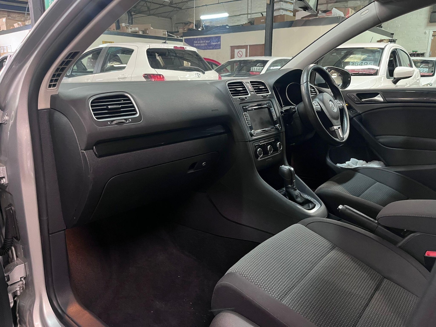 Used Volkswagen Golf 2011 for sale - 76613165: Photo 18