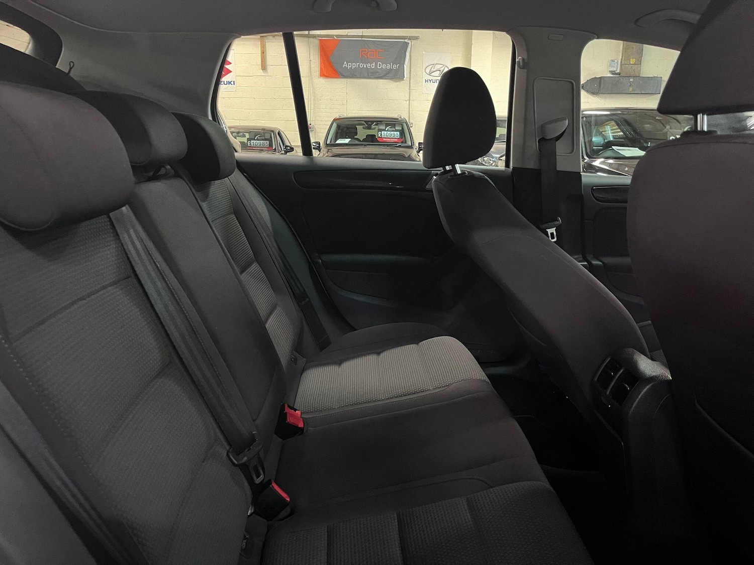 Used Volkswagen Golf 2011 for sale - 76613165: Photo 23