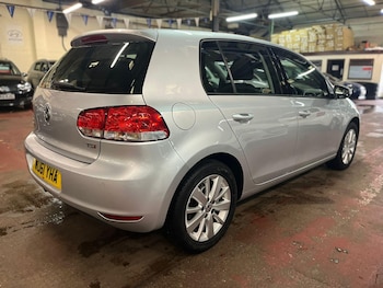 Used Volkswagen Golf 2011 for sale - 76613165: Photo