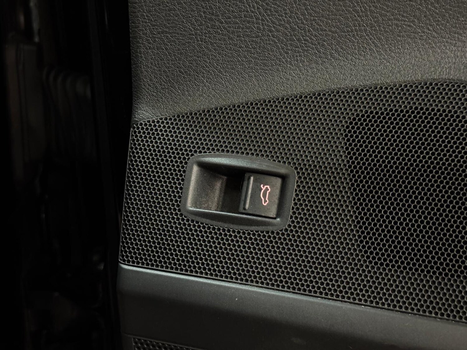 Used Volkswagen Passat for sale - 77120040: Photo 41