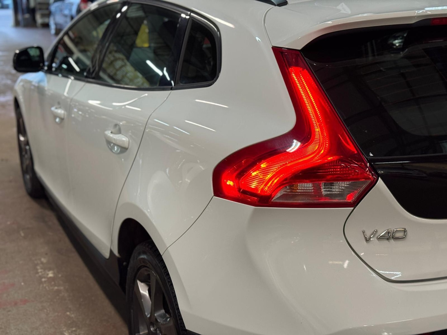 Used Volvo V40 Cross Country for sale - 77073996: Photo 12