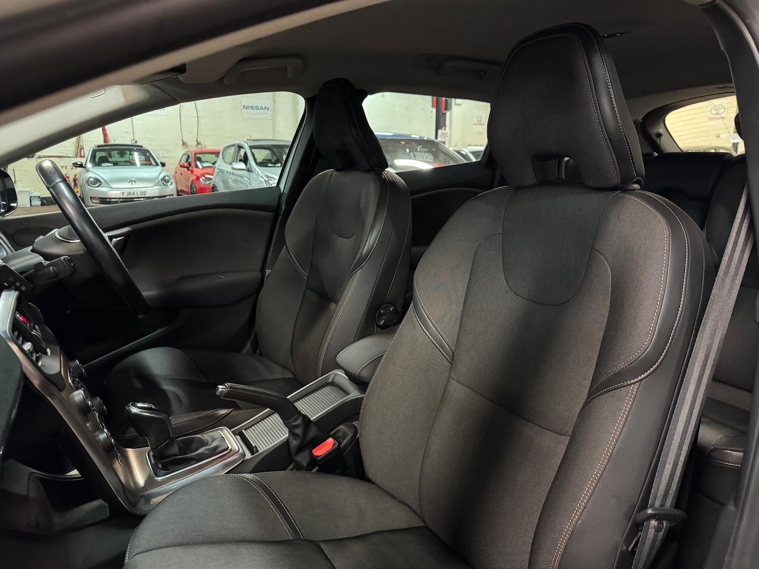 Used Volvo V40 Cross Country for sale - 77073996: Photo 22