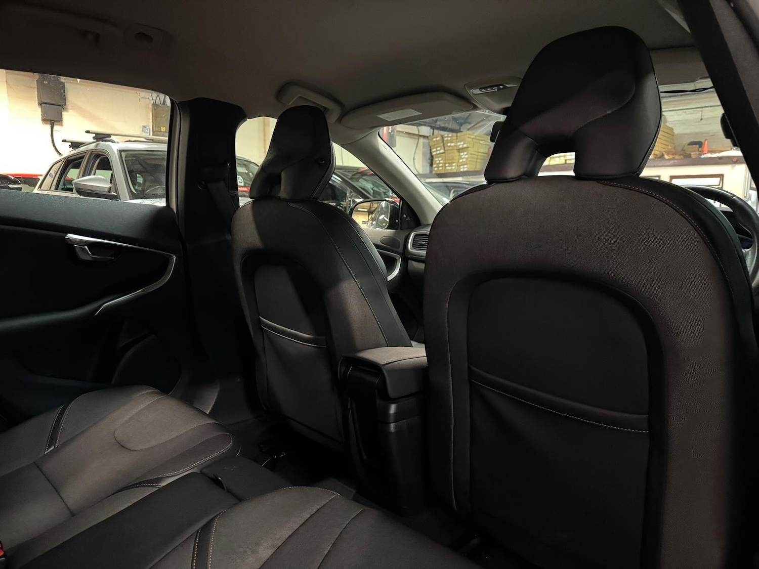 Used Volvo V40 Cross Country for sale - 77073996: Photo 25