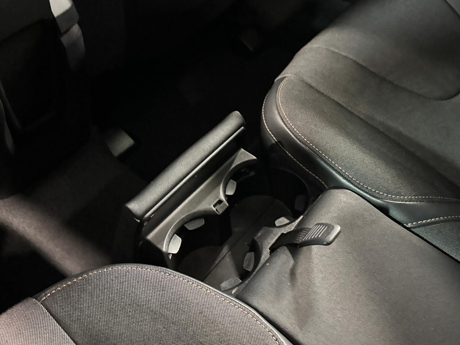 Used Volvo V40 Cross Country for sale - 77073996: Photo 30