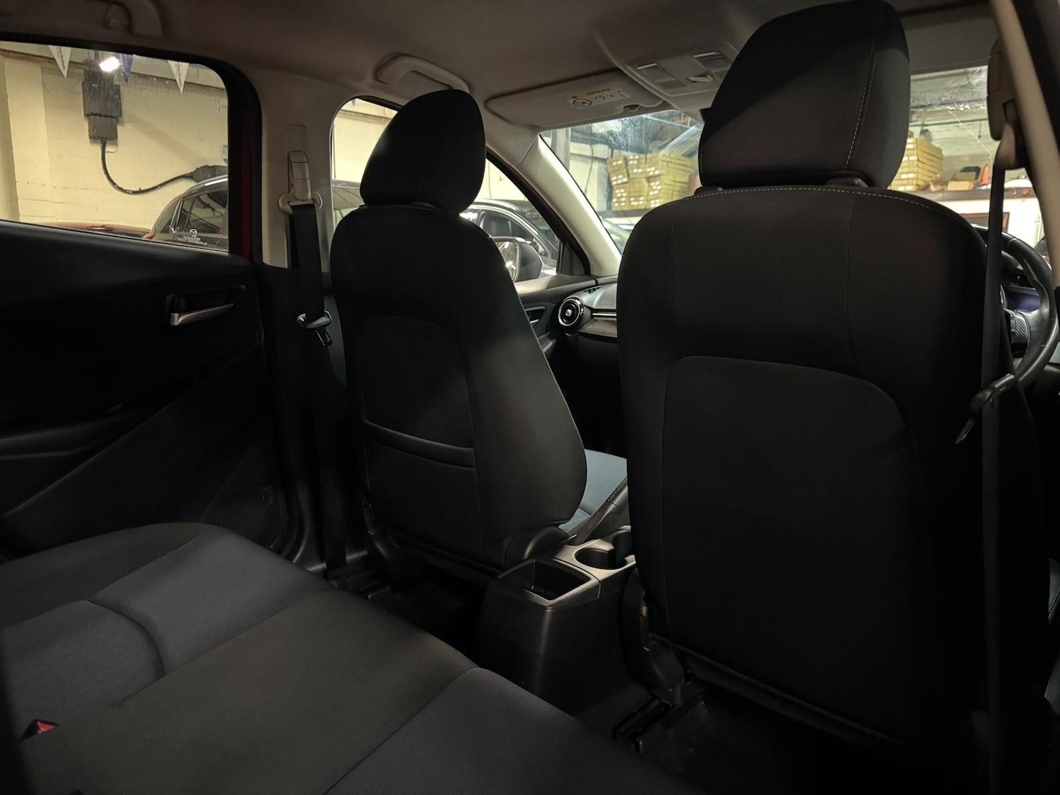 Used Mazda Mazda2 2015 for sale - 76839613: Photo 26