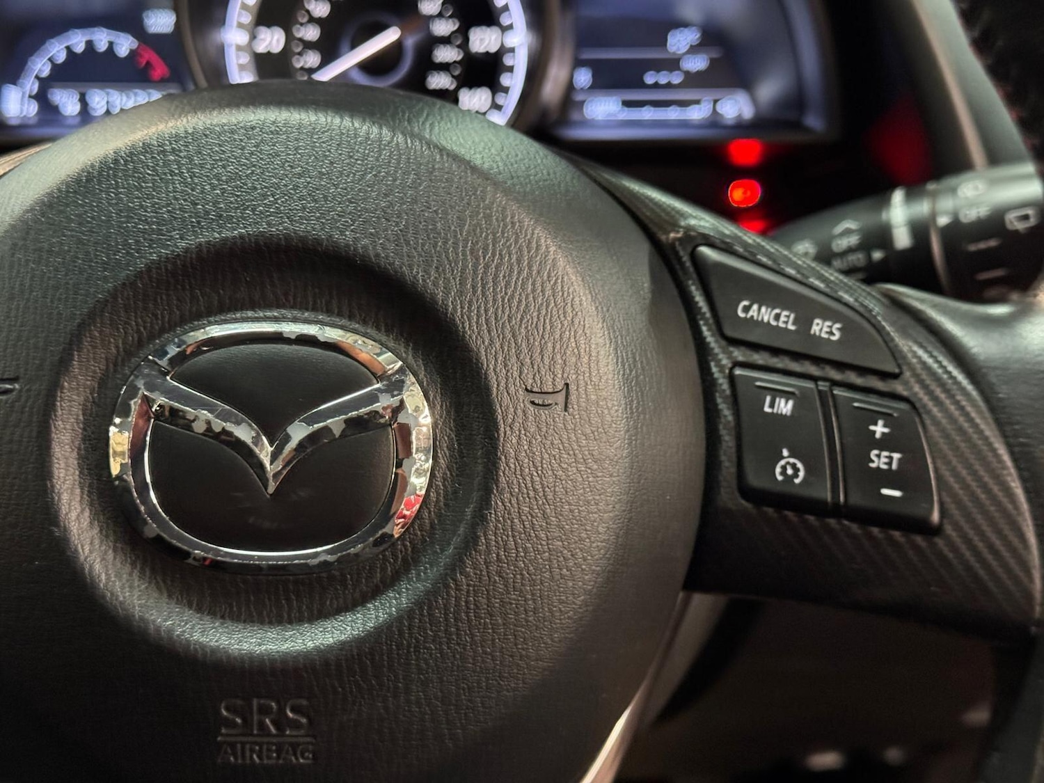 Used Mazda Mazda2 2015 for sale - 76839613: Photo 33