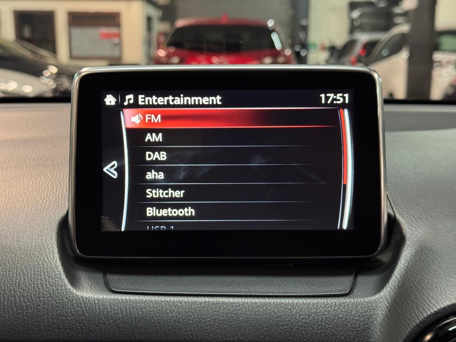 Used Mazda Mazda2 2015 for sale - 76839613: Photo 37