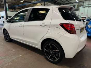 Used Toyota Yaris 2017 for sale - 74498114: Photo