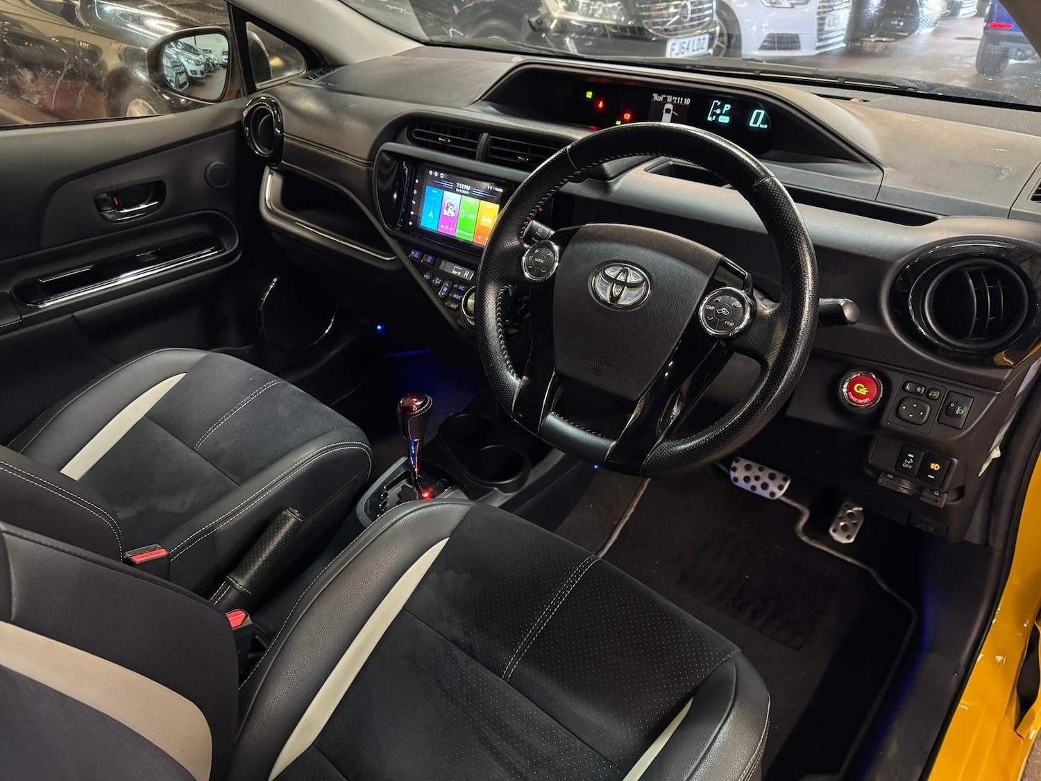 Used Toyota Aqua 2025 for sale - 77016127: Photo 24