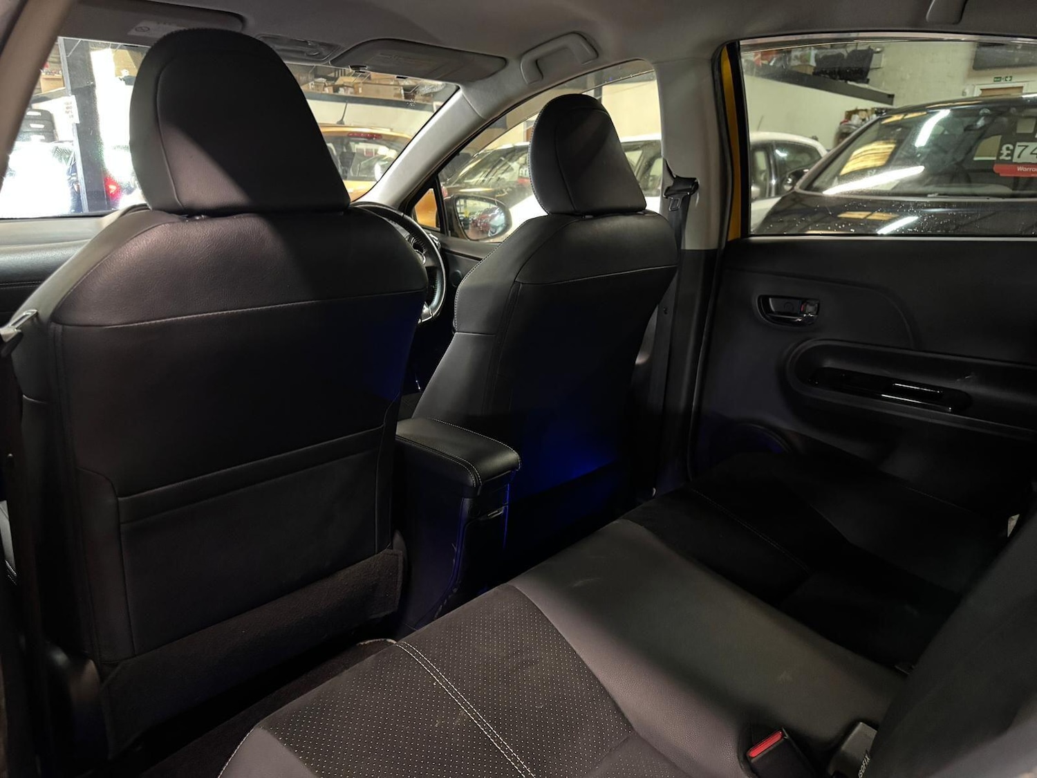 Used Toyota Aqua 2025 for sale - 77016127: Photo 34