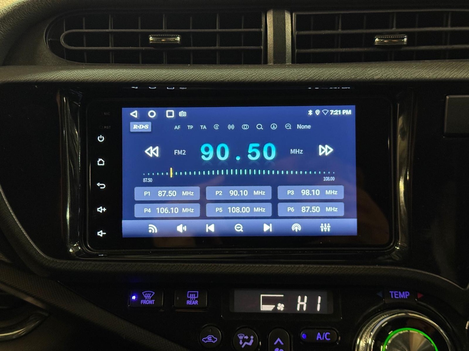 Used Toyota Aqua 2025 for sale - 77016127: Photo 45