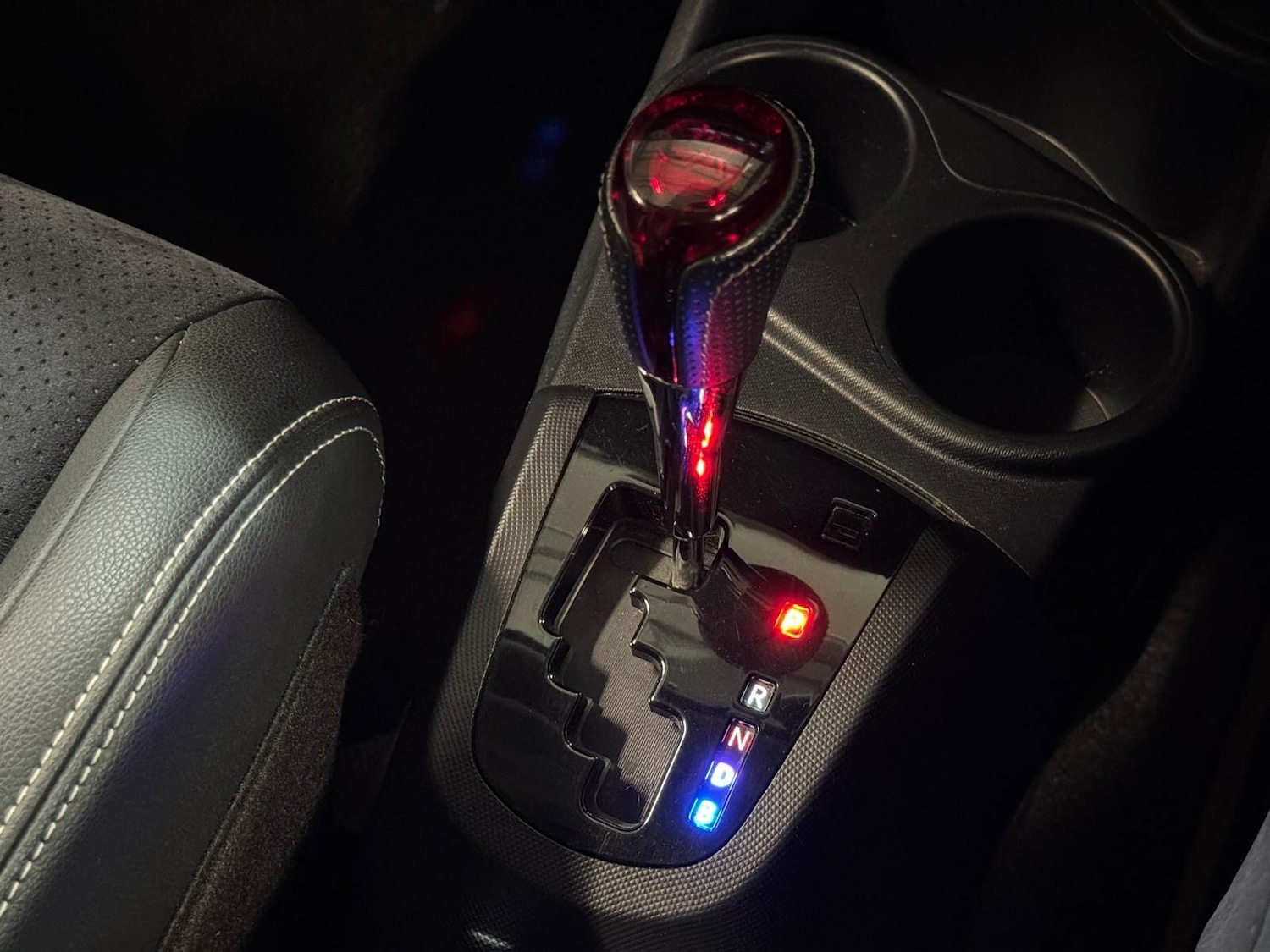 Used Toyota Aqua 2025 for sale - 77016127: Photo 51