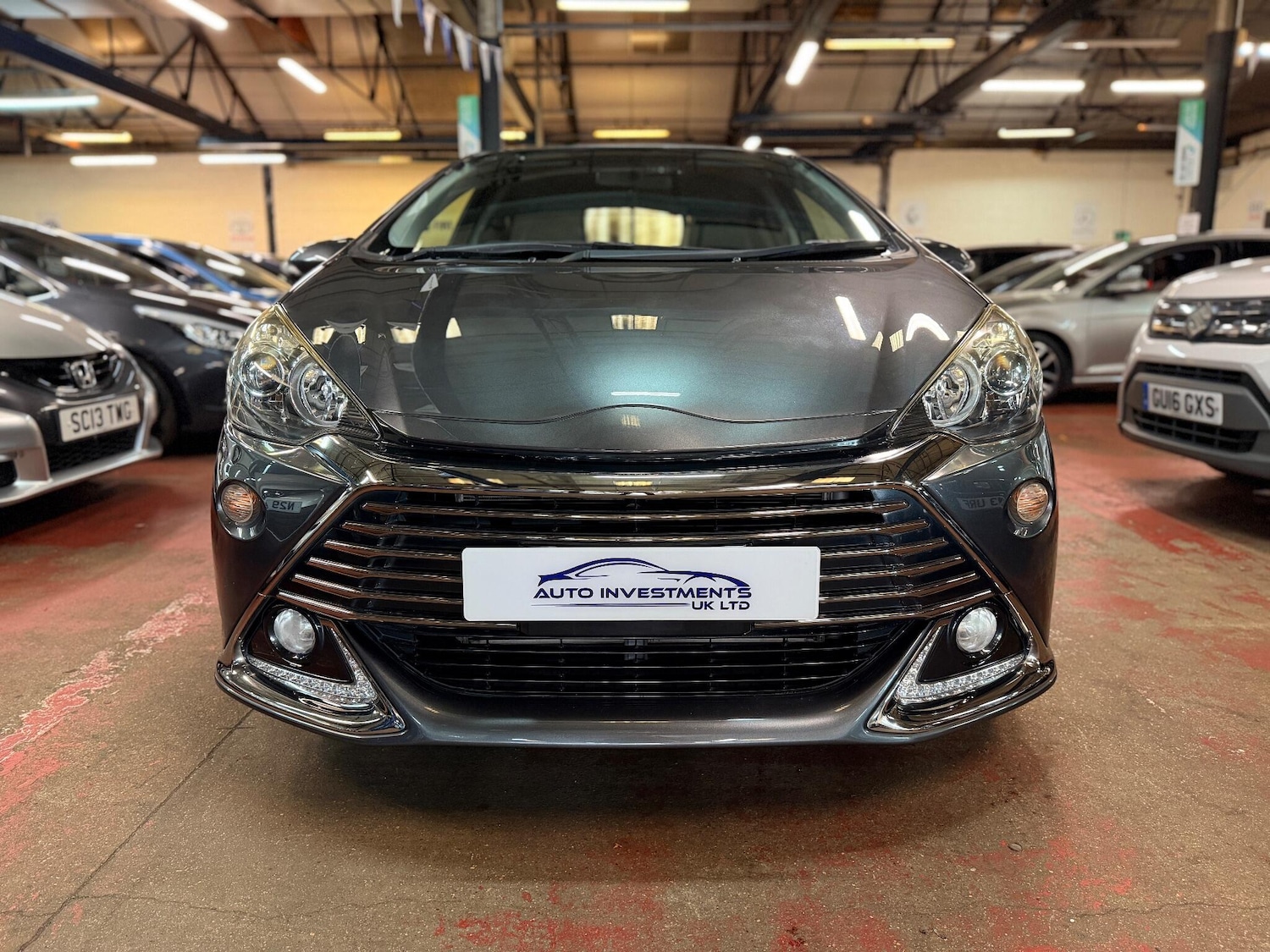 Used Toyota Aqua for sale - 76538836: Photo 2