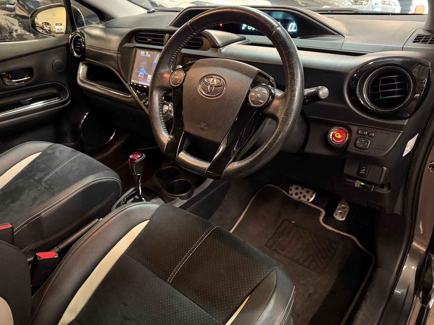 Used Toyota Aqua for sale - 76538836: Photo 22