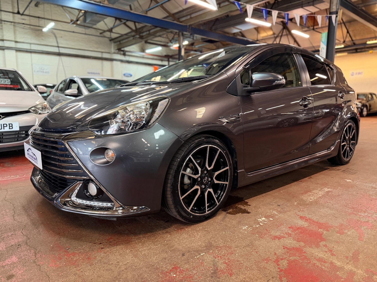 Used Toyota Aqua for sale - 76538836: Photo 3