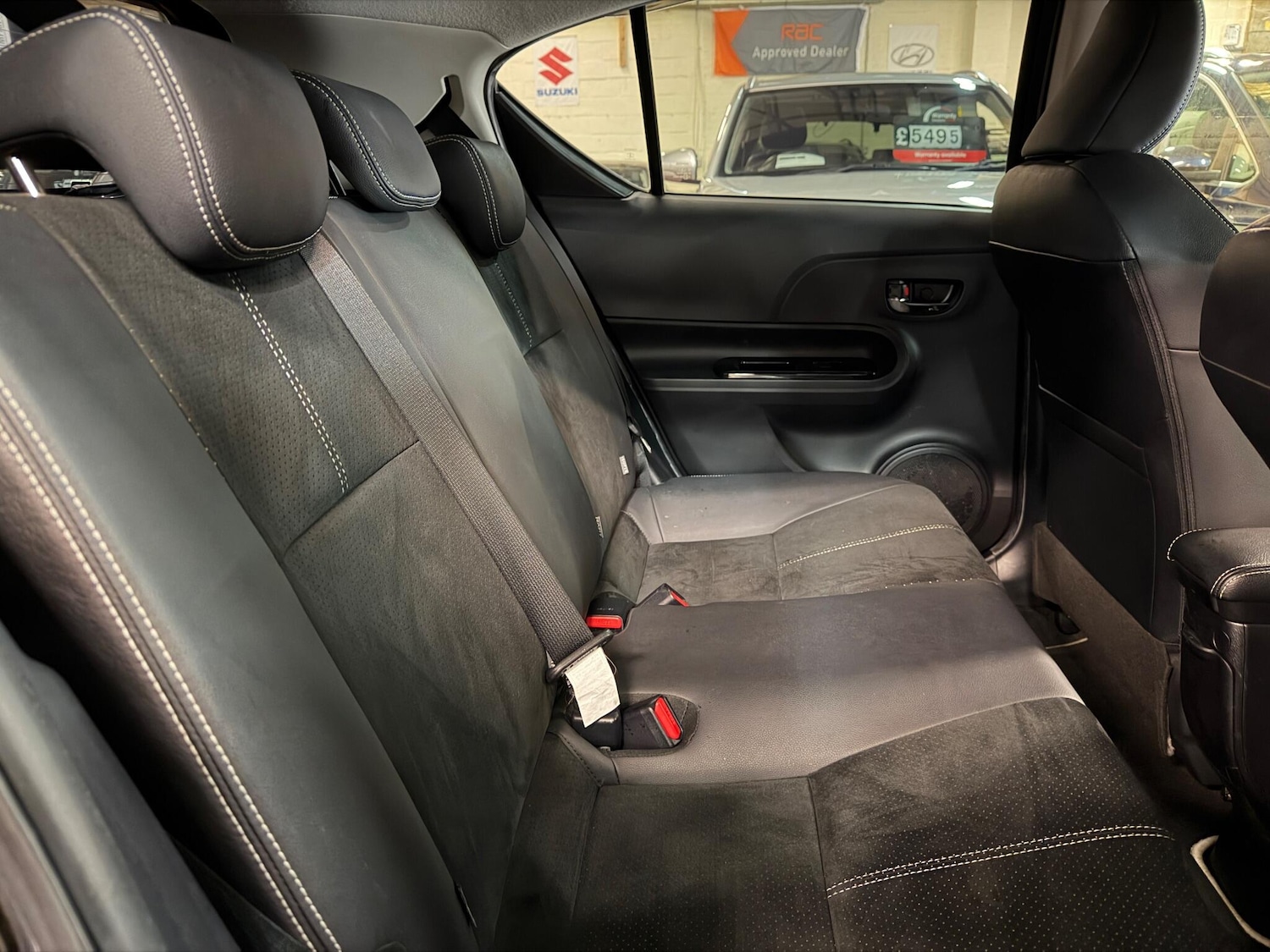 Used Toyota Aqua for sale - 76538836: Photo 38