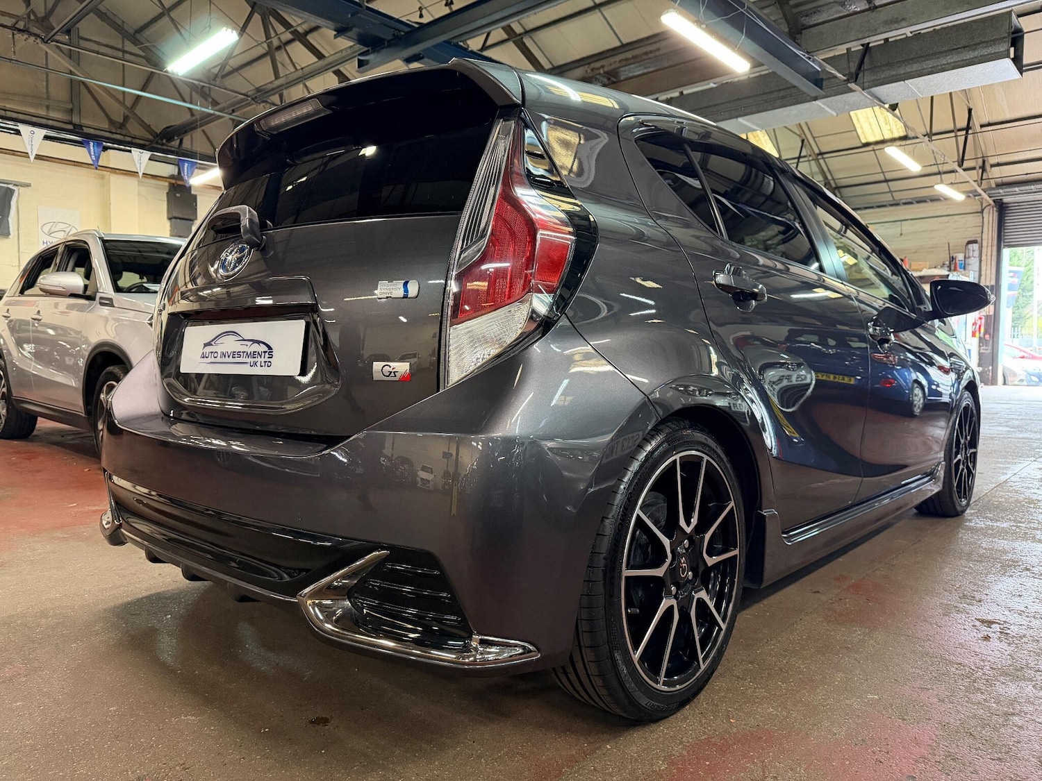 Used Toyota Aqua for sale - 76538836: Photo 4