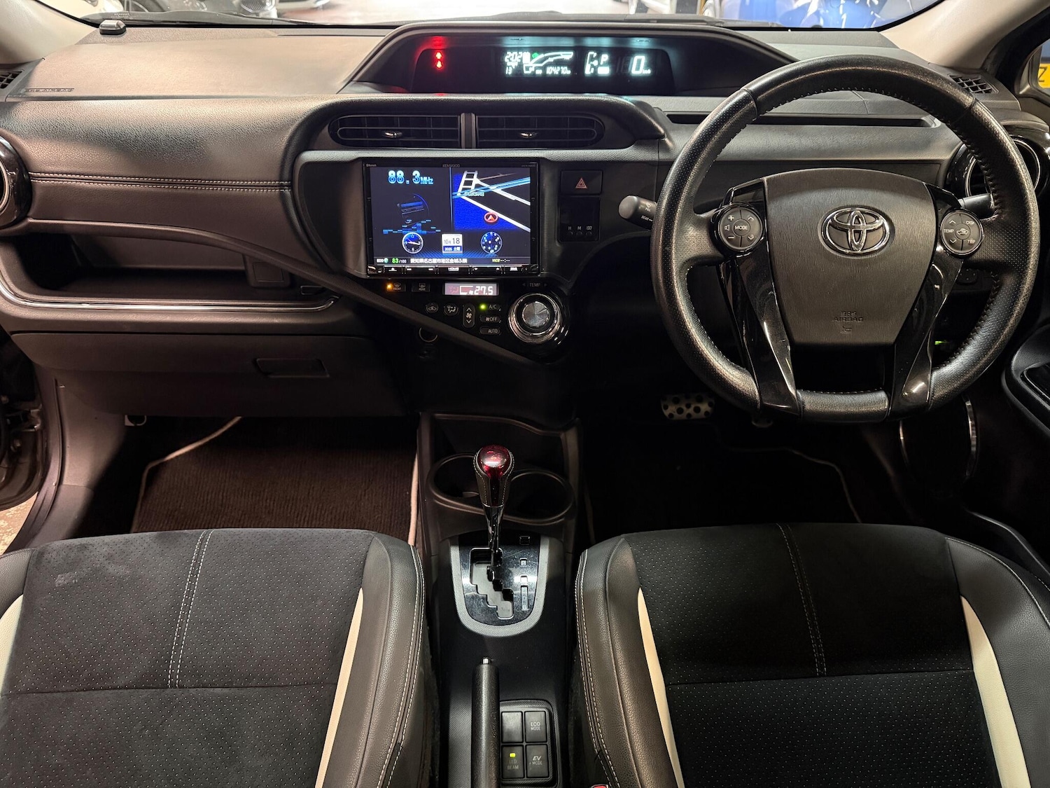 Used Toyota Aqua for sale - 76538836: Photo 43