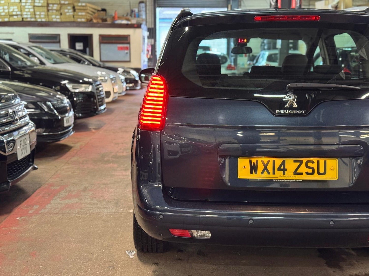 Used Peugeot 5008 2014 for sale - 77510388: Photo 11