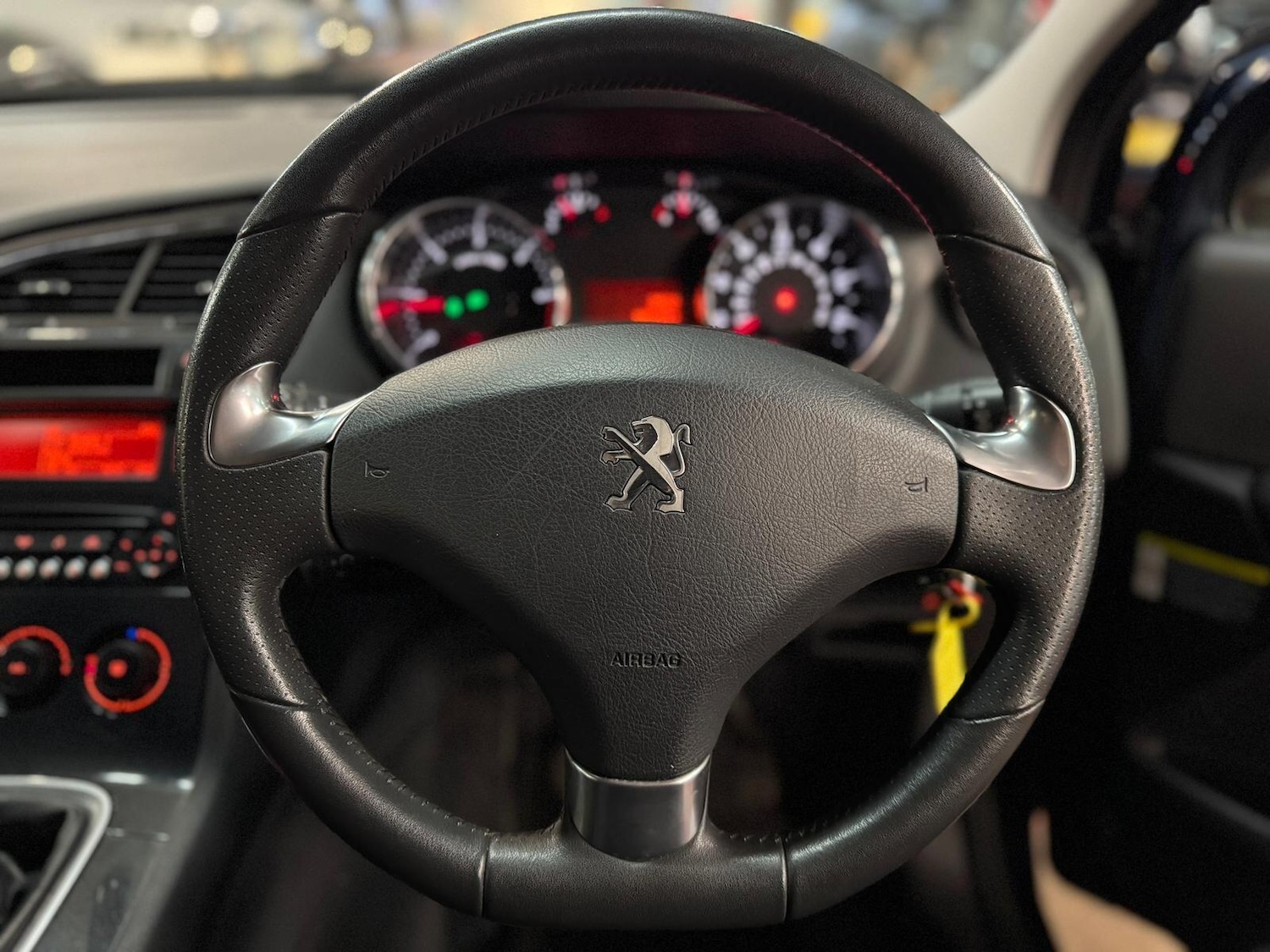 Used Peugeot 5008 2014 for sale - 77510388: Photo 30