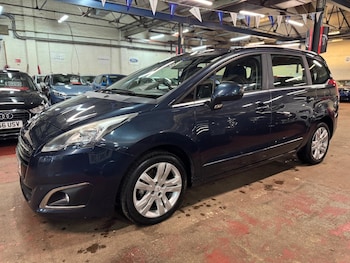 Used Peugeot 5008 2014 for sale - 77510388: Photo