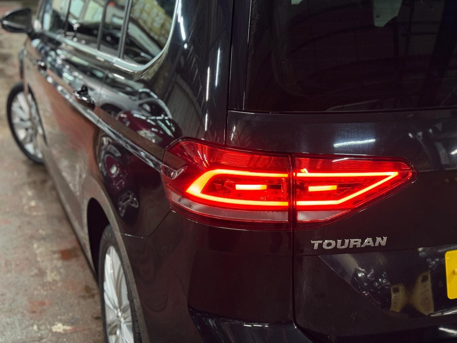 Used Volkswagen Touran for sale - 76538720: Photo 14