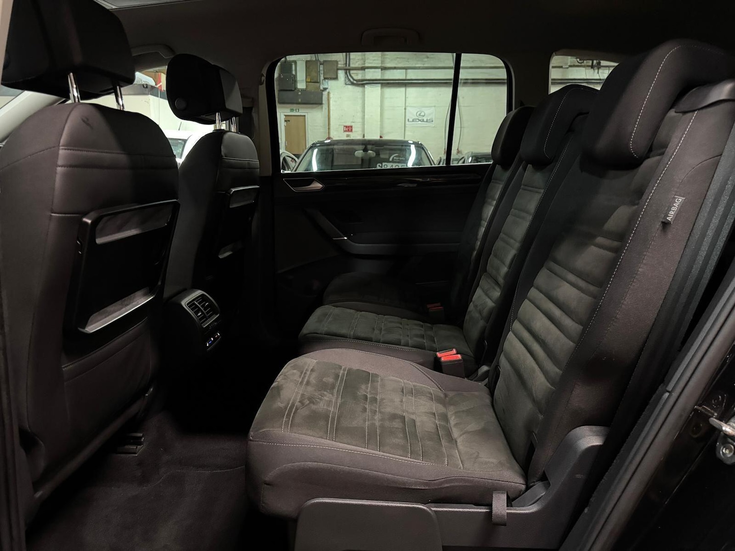 Used Volkswagen Touran for sale - 76538720: Photo 26