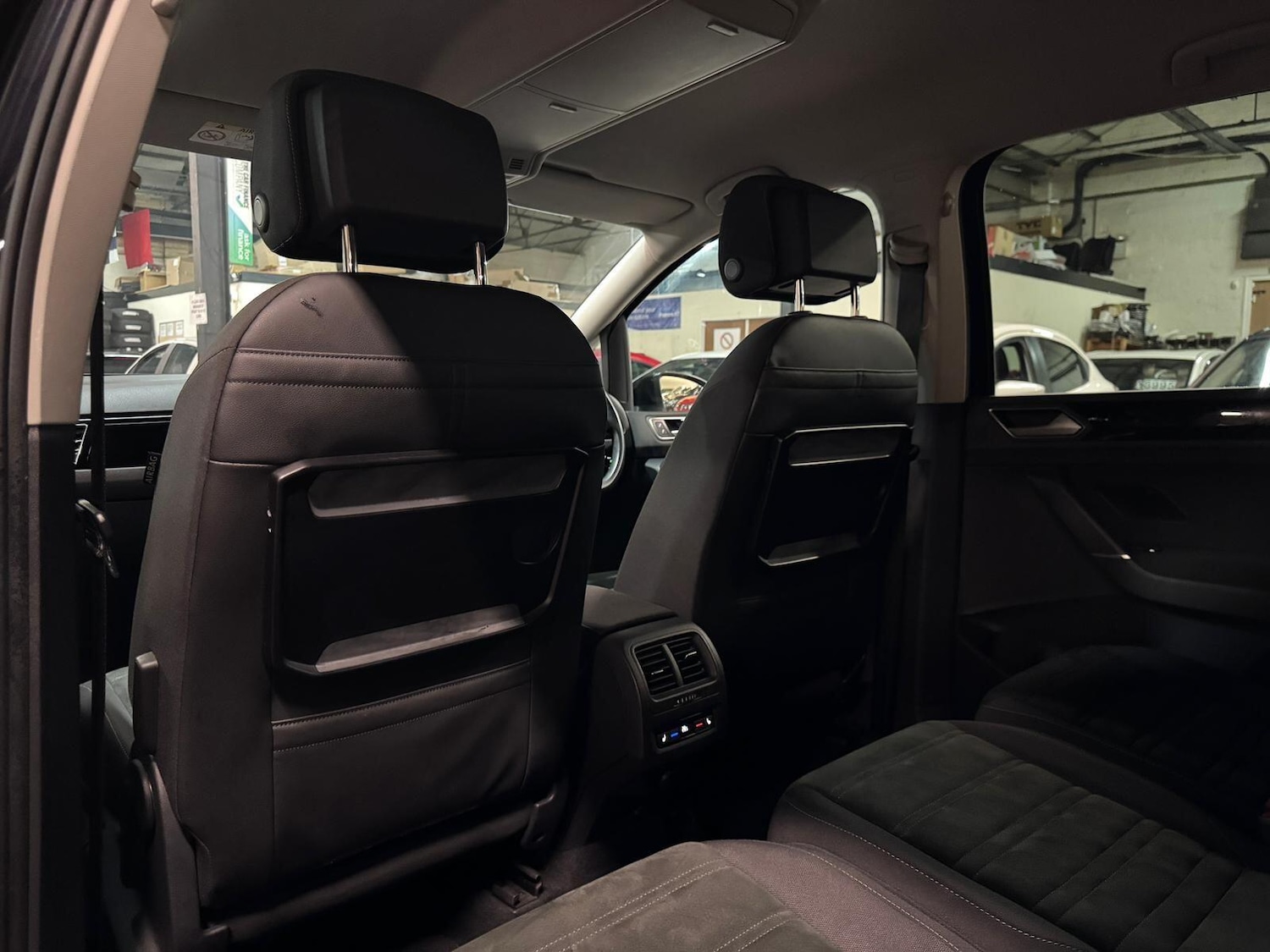 Used Volkswagen Touran for sale - 76538720: Photo 28