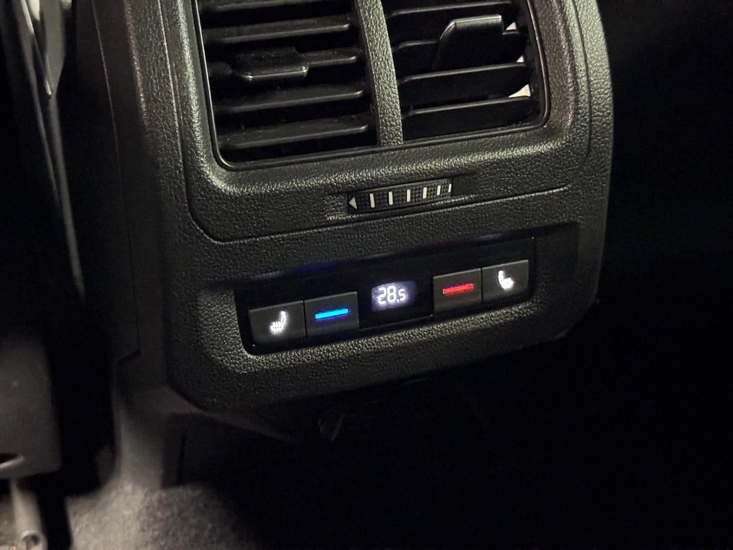 Used Volkswagen Touran for sale - 76538720: Photo 32