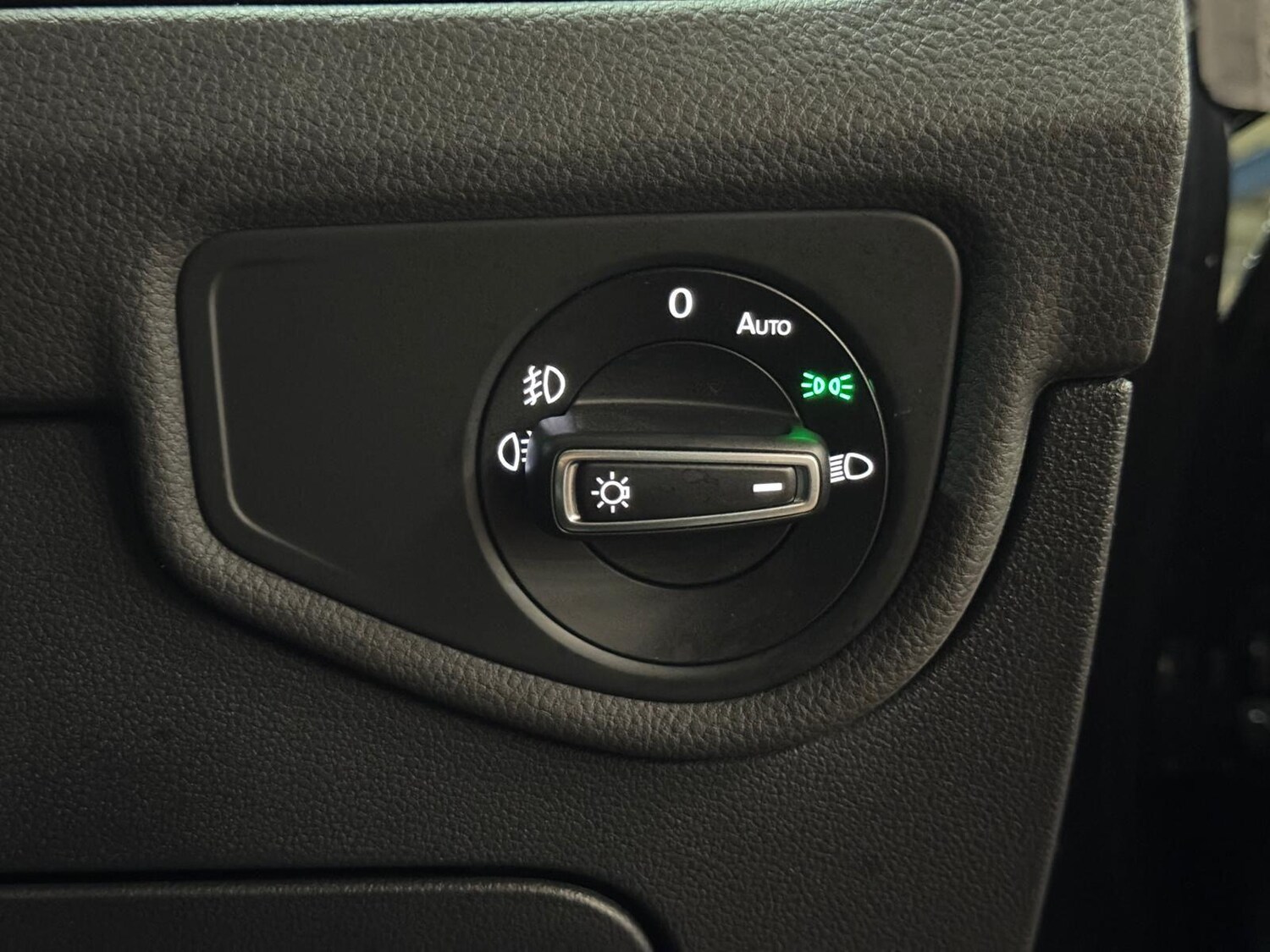 Used Volkswagen Touran for sale - 76538720: Photo 40