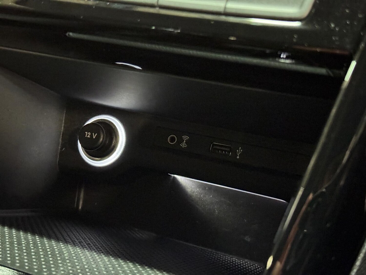 Used Volkswagen Touran for sale - 76538720: Photo 50