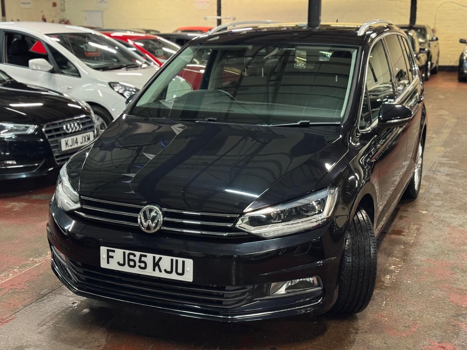 Used Volkswagen Touran for sale - 76538720: Photo 7