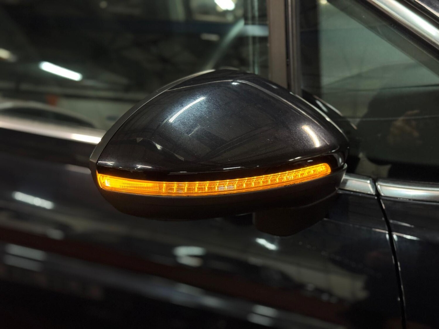 Used Volkswagen Touran for sale - 76538720: Photo 8