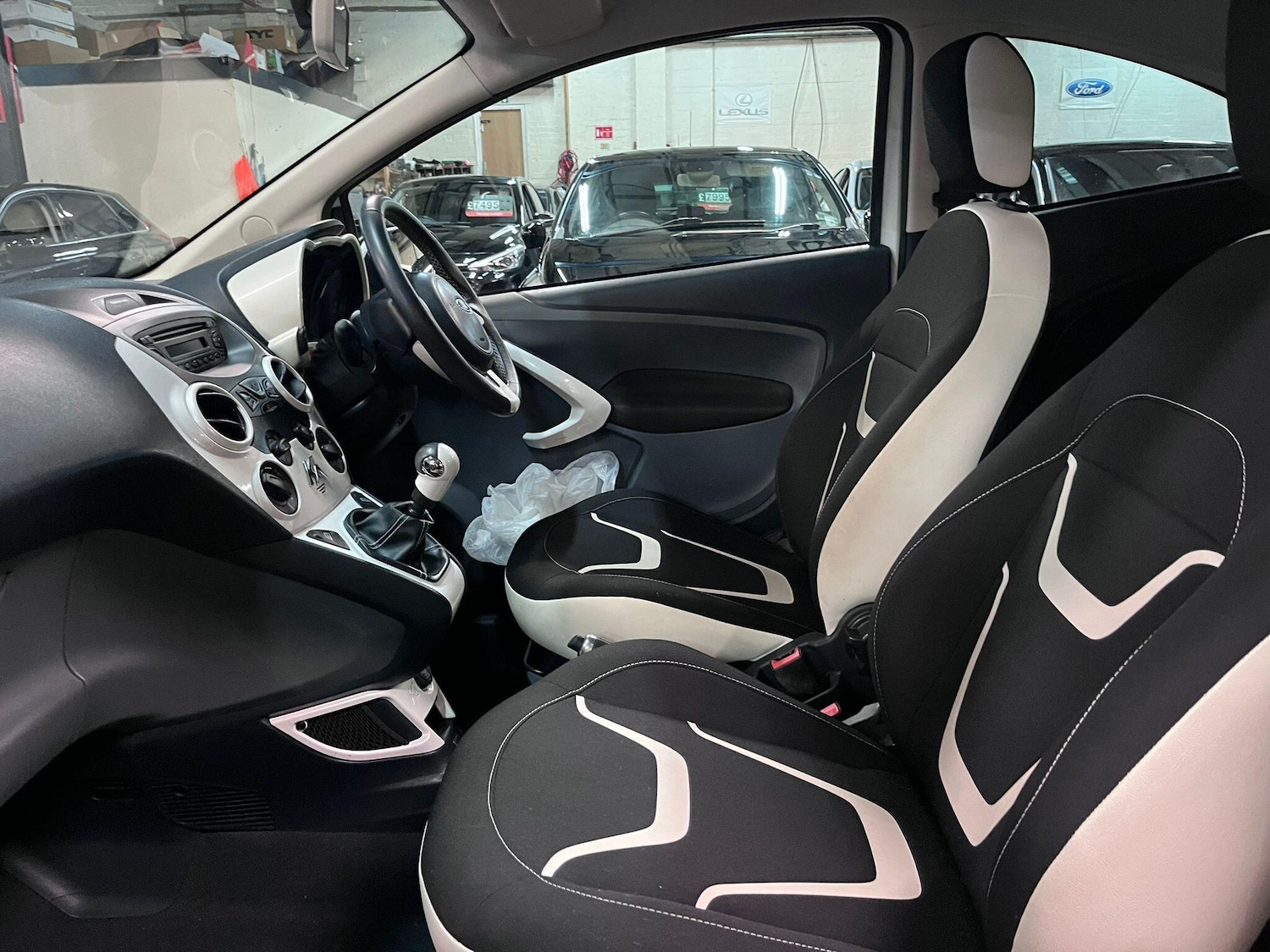 Used Ford Ka 2015 for sale - 77237839: Photo 17