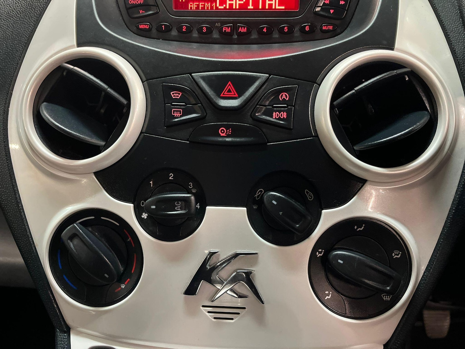 Used Ford Ka 2015 for sale - 77237839: Photo 28