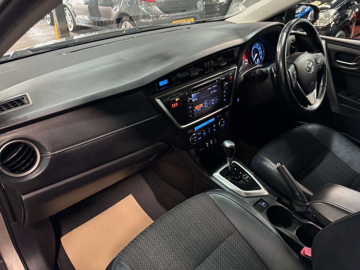 Used Toyota Auris 2013 for sale - 77387648: Photo 21